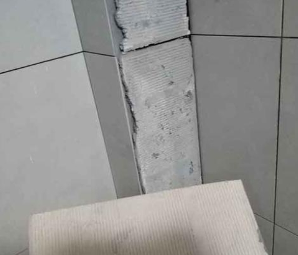 木垒哈萨克瓷砖空鼓维修公司分享下厨房瓷砖脱落的补救措施。